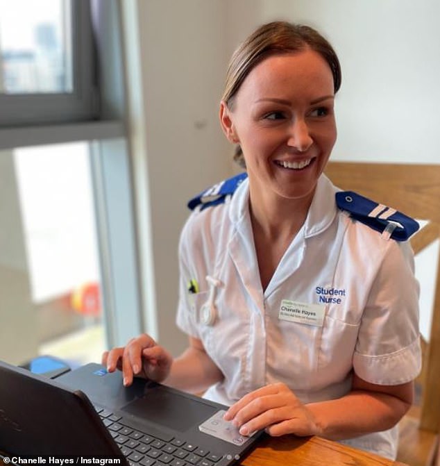 ويقال إن الشخصية التلفزيونية، البالغة من العمر 37 عامًا، شعرت تحت ضغط كبير جدًا لمنح مرضاها الرعاية المناسبة والاهتمام الذي يحتاجون إليه.