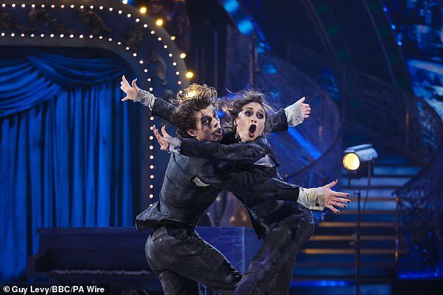 تركت كريج موتسي واقفة على قدميها، واعتبرت الأداء