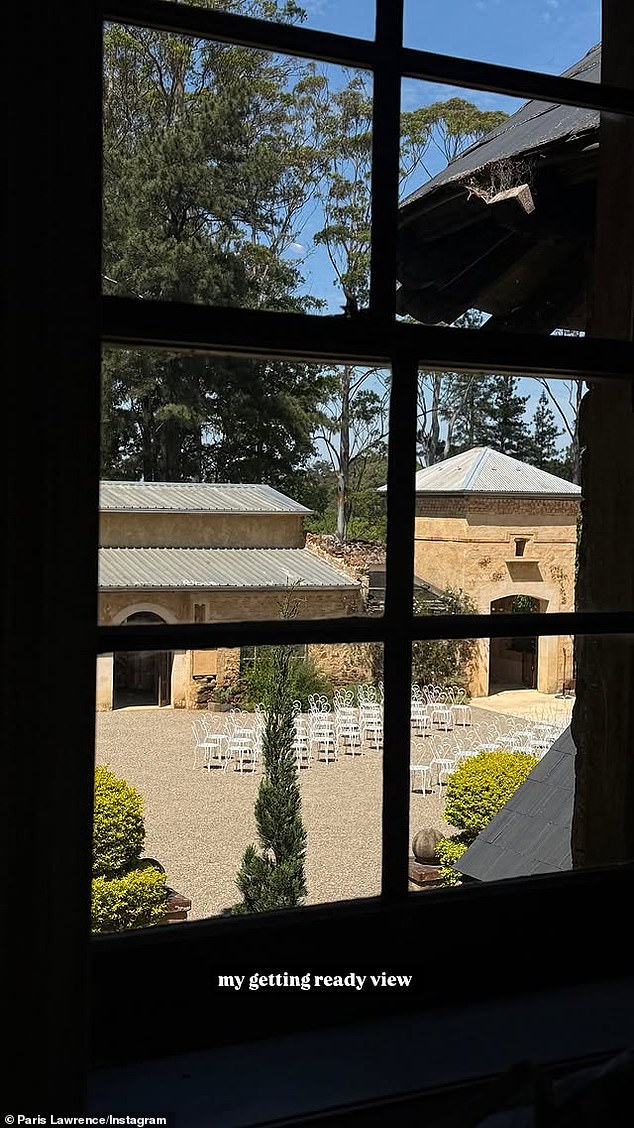 تبادل لاعب AFL ونجم TikTok الوعود في حفل خاص في عقار Deux Belettes الفاخر أمام 80 ضيفًا