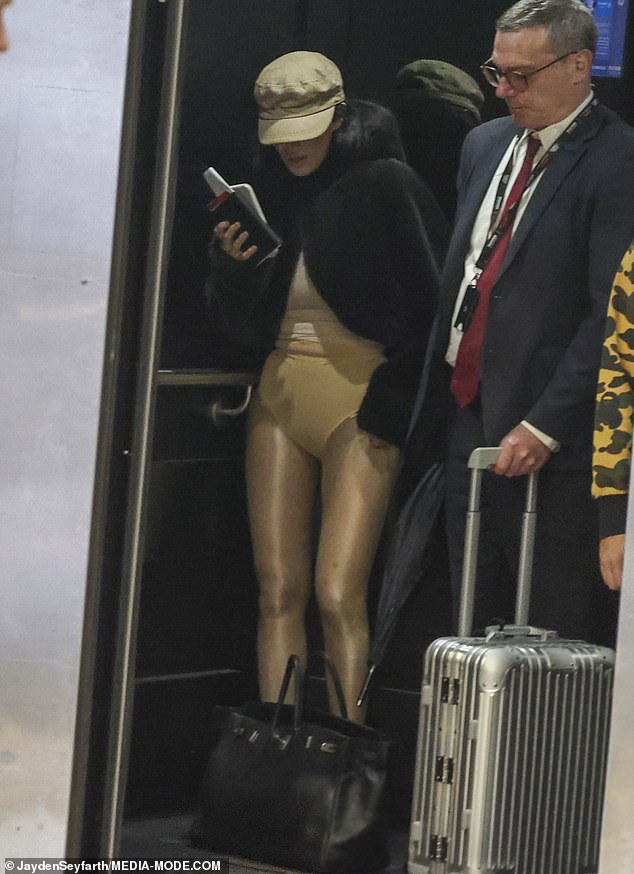 ربما حققت بيانكا تعاونًا مع صانعة الذوق البالغة من العمر 62 عامًا، والتي جعلت كيم كارداشيان سابقًا وجه حملته الإعلانية لخريف وشتاء 2023.