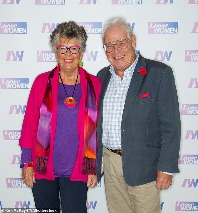 برو وزوجها جون في فبراير من العام الماضي