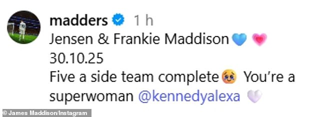 وإلى جانب الصورة، قال جيمس مازحًا إنه لديه الآن 