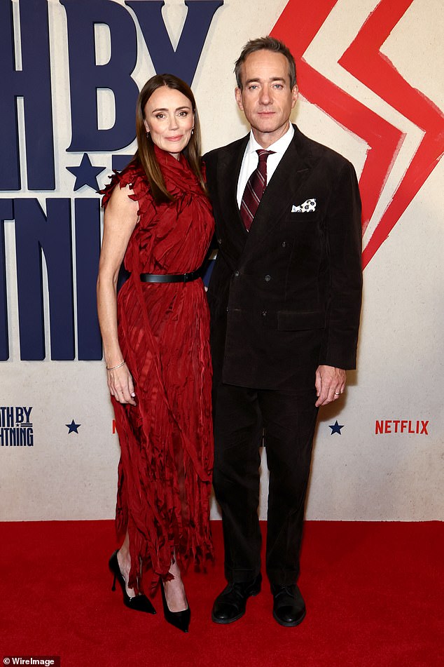 يوم الاثنين، خرج الزوجان السعيدان في موعد نادر على السجادة الحمراء لحضور العرض الأول لفيلم Death By Lighting على Netflix في نيويورك.