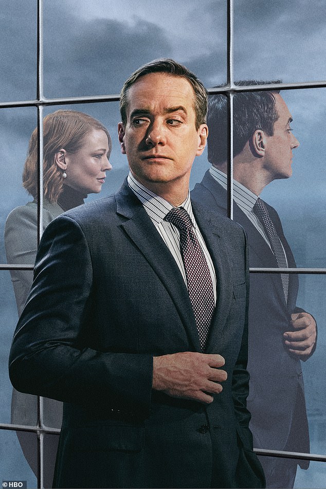 كان ماثيو يصور مشاهد لفيلم الخلافة في جنوب غرب أمريكا عندما حاول الانغماس في الثقافة، على الرغم من أن كيلي كان لديه تحفظات