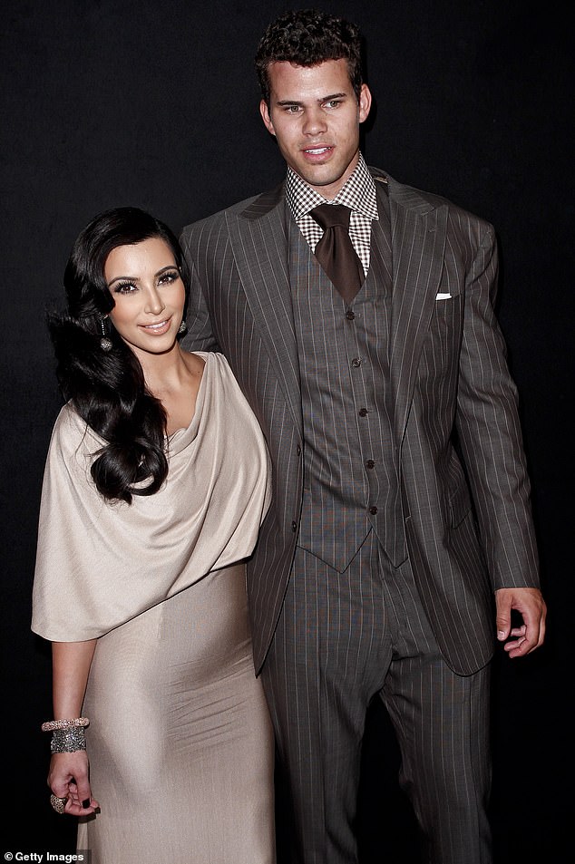 من المعروف أن كيم وكريس همفريز انفصلا بعد 72 يومًا من زفافهما، وسيكون من الصعب متابعة انفصالهما