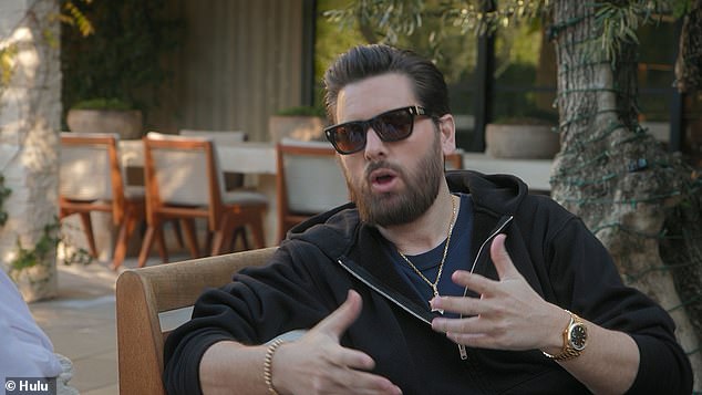 وتابع سكوت: 