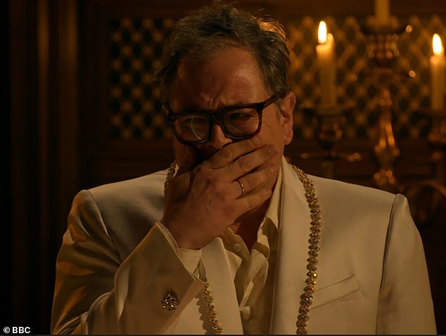 وتركت المطربة، التي كانت الضحية الأولى للممثل الكوميدي، متابعيها في حالة هستيرية حيث تظاهرت بالبكاء بعد أن علمت بانتصار الكوميدي.