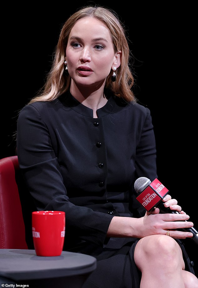 مرة أخرى في عام 2024، تم الإبلاغ عن أن لورانس وقع على دور البطولة في فيلم جريمة قتل مستوحى من Real Housewives لـ Apple Original Films و A24، لكل Variety؛ شوهد في وقت سابق من هذا الشهر في مدينة نيويورك