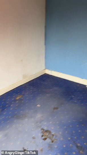 أشار النجم إلى مكانه القديم على أنه 