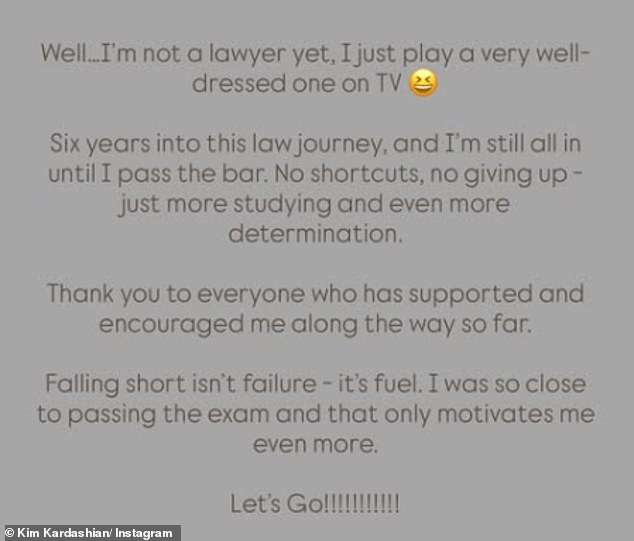 وأكدت كيم أنها فشلت في المحاماة يوم الجمعة الماضي بعد اجتياز الامتحان المضني في يوليو، بعد شهرين من تخرجها من برنامج دراسة مكتب القانون في كاليفورنيا (LOSP) لمدة أربع سنوات.