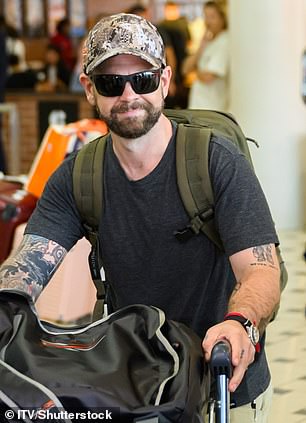 وبدا أنه في حالة مزاجية مبهجة قبل ظهوره في الغابة الأسترالية