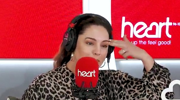 مرة أخرى في عام 2019، اشتكت بعد أن نشأ حبيبها السابق 