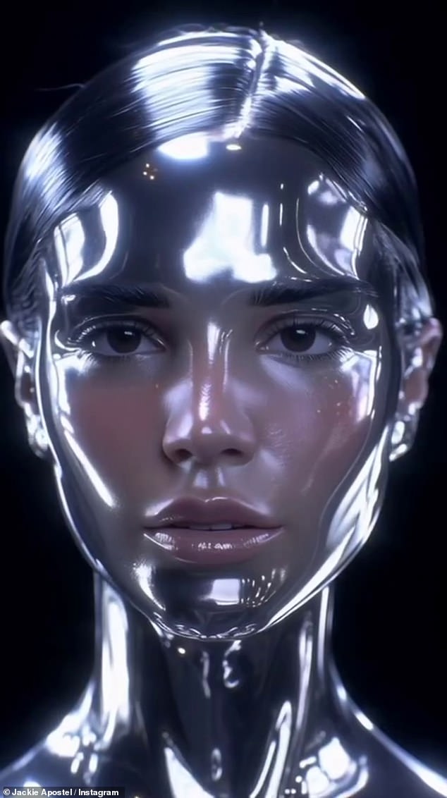 يأتي ذلك في الوقت الذي قد تكون فيه صديقة كروز، جاكي، على وشك منحه فرصة للحصول على أمواله عندما أطلقت أغنية وفيديو موسيقي لم يتم إصدارهما سابقًا يوم الثلاثاء.