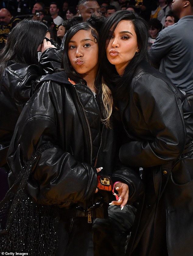 في حين أن كارداشيان لم تعالج رد الفعل العنيف في ذلك الوقت، فقد أوضحت أنها 