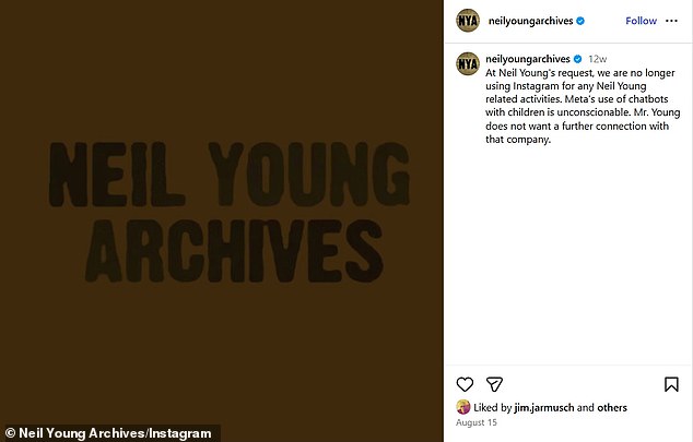 يأتي ذلك، بعد شهرين من إعلان الفائز بجائزة جرامي مرتين أنه 