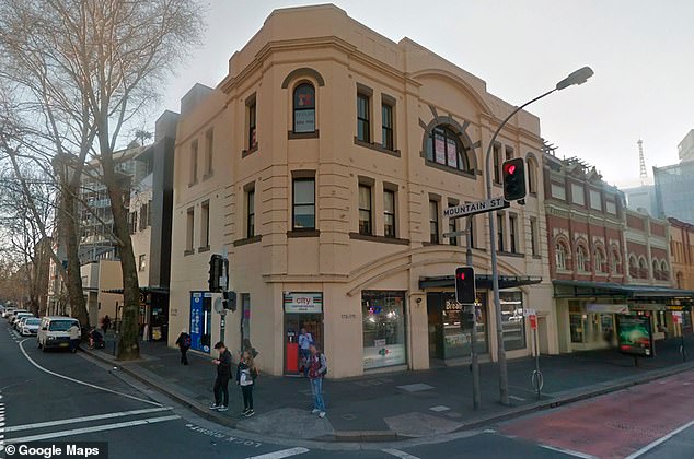 آنا، التي كانت تبلغ من العمر 15 عامًا فقط وقت وفاتها، حضرت مع مجموعة من الأصدقاء حفل 