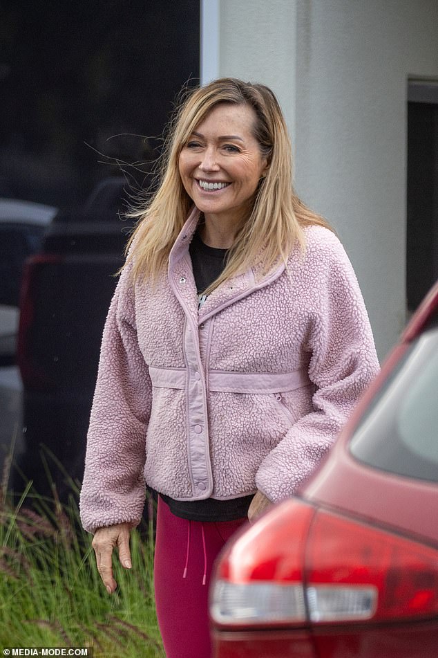 ومع ذلك، من المحتمل أن يكون أحد المعجبين شديدي البصر قد أفسد ذروة برنامج الواقع Nine مدعيًا أن جانيت (في الصورة) ستكون الفائزة الأولى