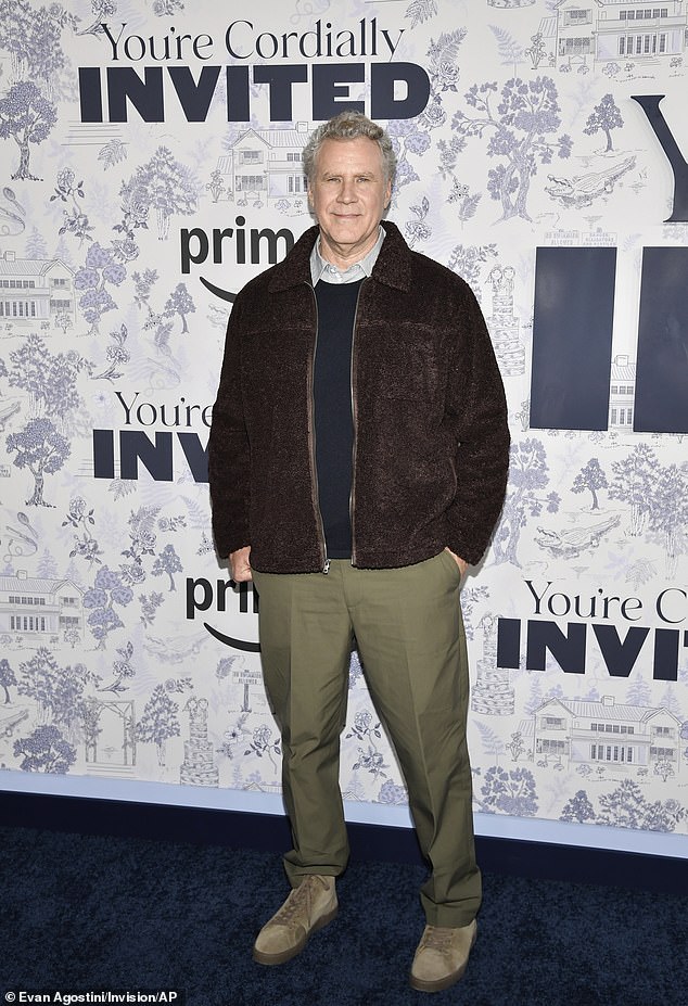 وبحسب ما ورد أصيب الممثل بنفسه خارج موقع التصوير ولم يتمكن من التصوير بشكل مريح نتيجة لذلك