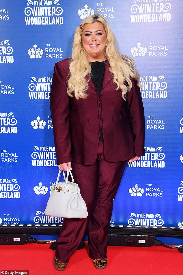 وانضم إليهم مجموعة كاملة من المشاهير بما في ذلك جيما كولينز (في الصورة)، وجيسيكا رايت، وناديا بيتشكوفا.