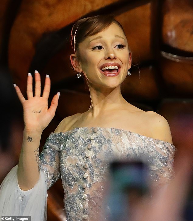 أريانا في الصورة يوم الخميس في سنغافورة