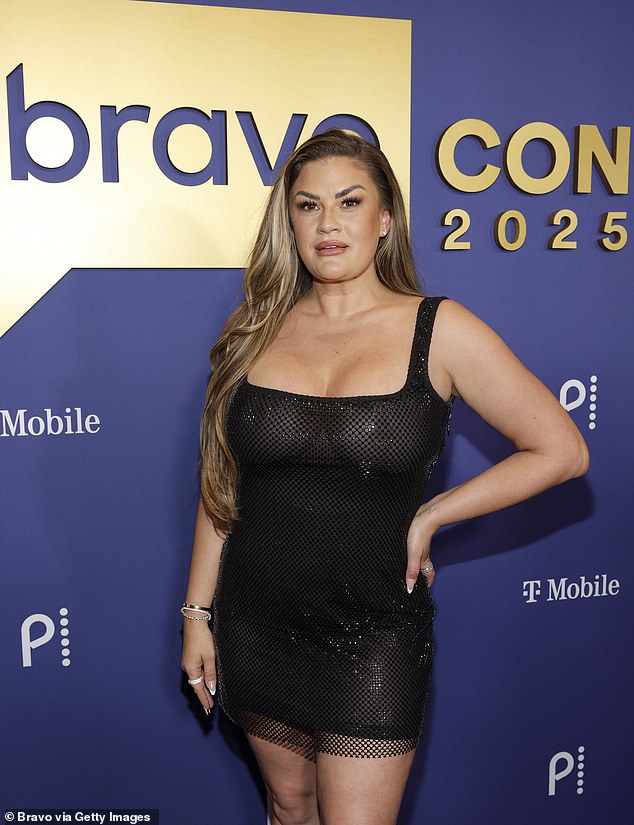 بدت فخورة بعرض شكلها الجديد