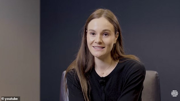 ألقى السباح البالغ من العمر 30 عامًا نظرة ثاقبة على علاقته مع ابنة جوردون رامزي البالغة من العمر 25 عامًا في السلسلة الوثائقية على موقع World Aquatics على YouTube.