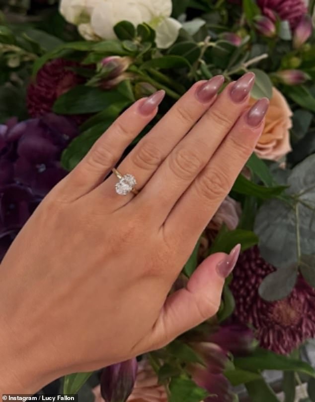 وعلقت على منشورها: 