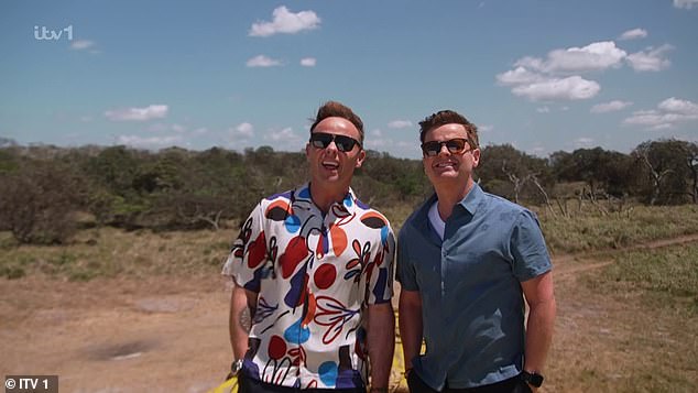 ويُعتقد أن كيلي كانت على خلاف مع الثنائي الشهير منذ عام 2009، عندما زعمت أنهما تسببا في طردها من دورها كقاضية في برنامج Britain’s Got Talent.