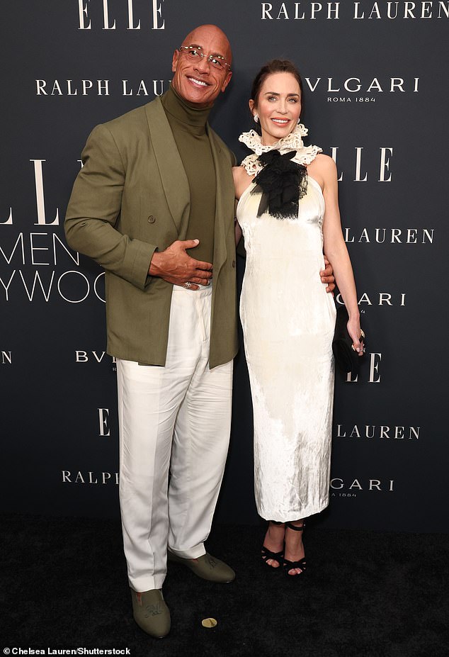 وانضم إليها لاحقًا نجم Smashing Machine دواين جونسون 