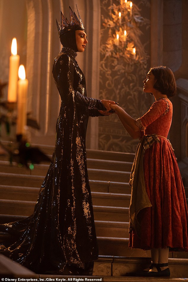 راشيل فتاة في الصورة في طبعة ديزني الجديدة لعام 2025 سنو وايت