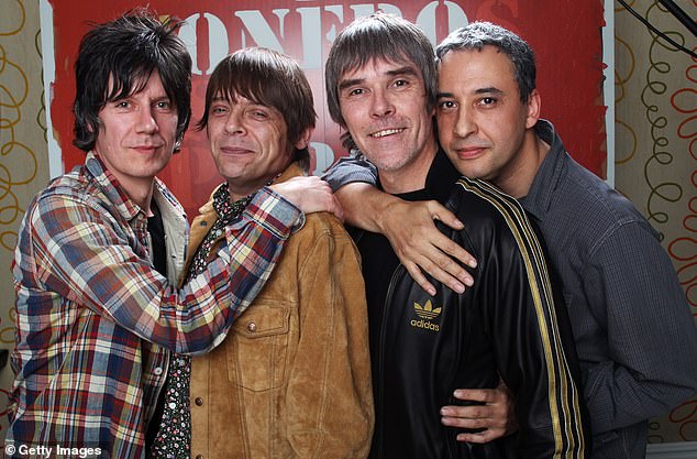 جون سكواير، ماني، إيان براون وريني من The Stone Roses (في الصورة LR في أكتوبر 2011)