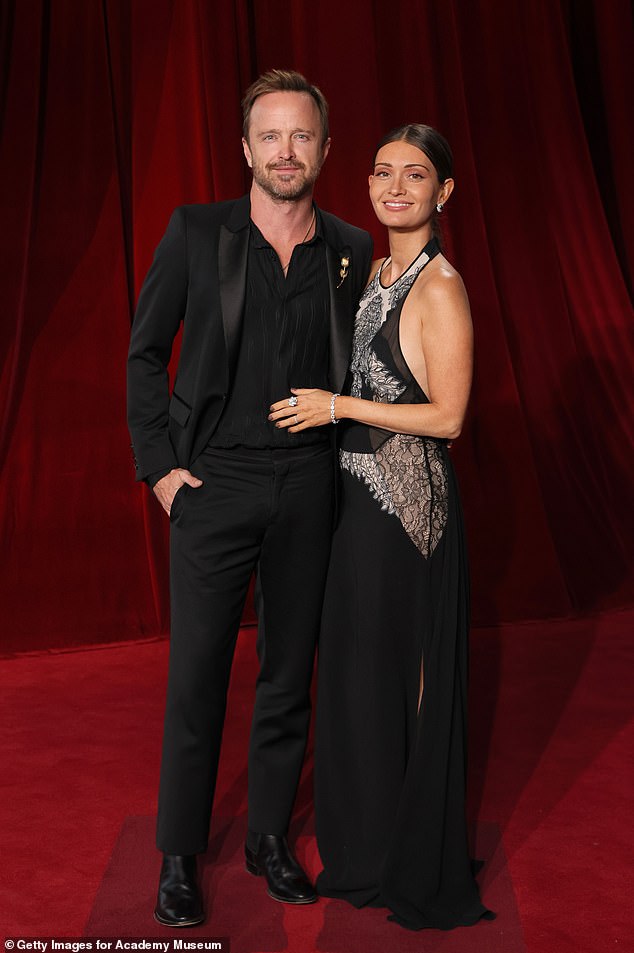 آرون ولورين انخرطا في باريس عام 2012 وتزوجا منذ عام 2013 ولديهما طفلان معًا