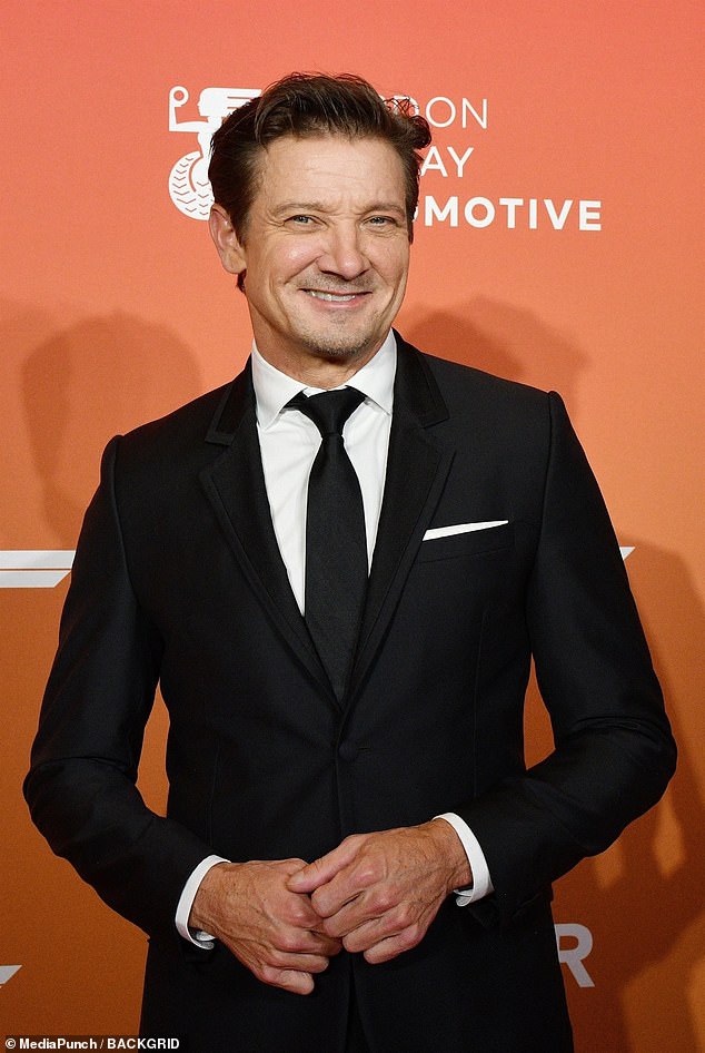 كان نجم Marvel من بين الضيوف في حفل AmfAR السنوي الثاني في لاس فيغاس، الذي أقيم في فندق Wynn يوم الجمعة