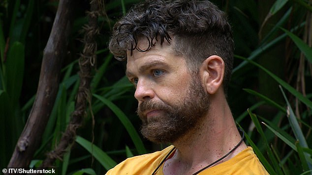 في الأيام الأخيرة، أصبحت العلاقة بين كيلي وجاك متوترة بشكل متزايد وسط نزاعهما - والذي شهد حتى شقيقته كيلي أوزبورن تتهم العارضة بأنها 