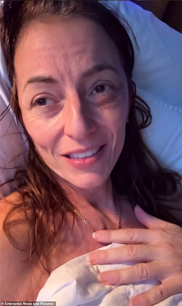 وأعلنت الشخصية التلفزيونية في نوفمبر 2024 أنه تم تشخيص إصابتها بكيس غرواني، وهو نوع نادر من ورم الدماغ.