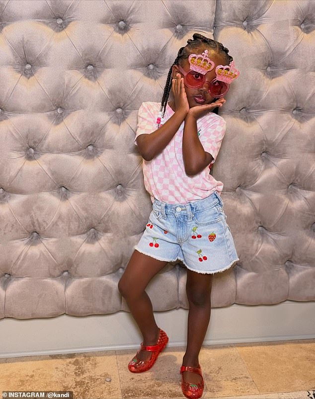 وضع الثنائي السابق مشاكلهما الزوجية جانبًا يوم السبت من أجل حفل عيد ميلاد ابنتهما بليز البالغة من العمر ست سنوات تحت عنوان بياض الثلج في Ready, Set FUN! في أتلانتا