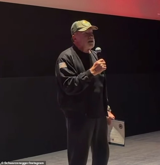 قال نجم الأكشن: عندما تريد أن تشتكي من شيء سيء، قل: "ما الجيد الذي يمكنني فعله؟"'