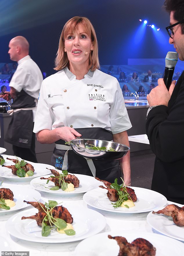 أصدرت عائلتها الحزينة بيانًا بين عشية وضحاها جاء فيه: 