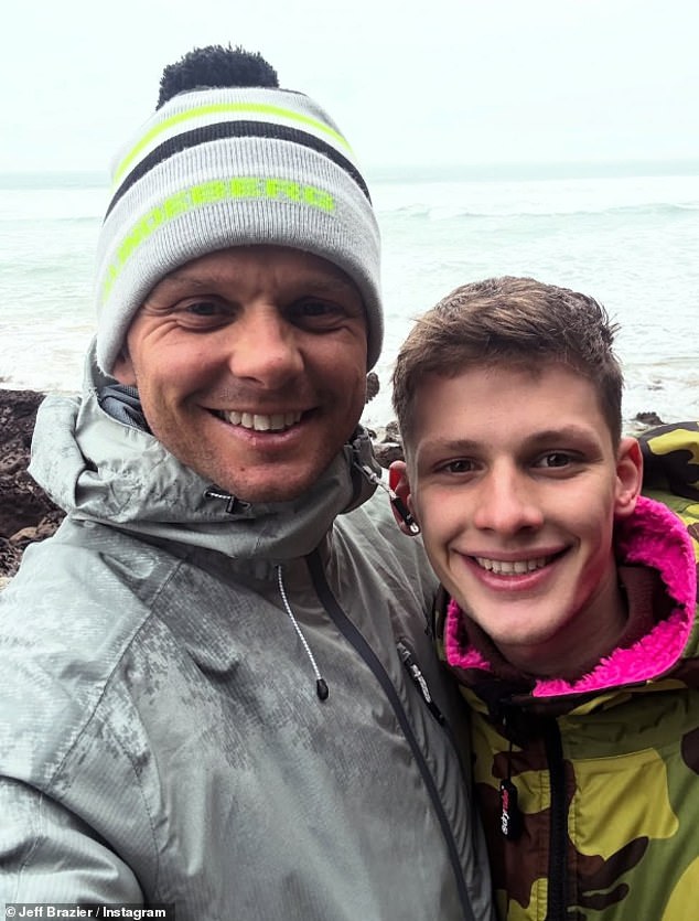 ادعى فريدي، الذي ينتظر طفله الأول من هولي، أن جدته جاكي جعلته مدمنًا على المخدرات قبل نهاية هذا الأسبوع، ويبدو أنها تكشف أنه 