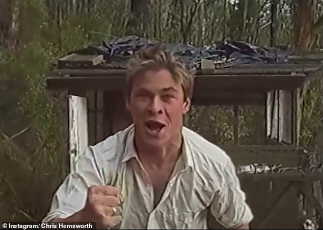 علق محارب الحياة البرية، الذي فقد والده في عام 2006 بعد أن قتلت سمكة الراي اللساع ناشط البيئة الأسترالي المحبوب، على مقطع نشره كريس على موقع إنستغرام يظهر فيه وهو يتظاهر بأنه ستيف في فيلم منزلي عندما كان مراهقًا.