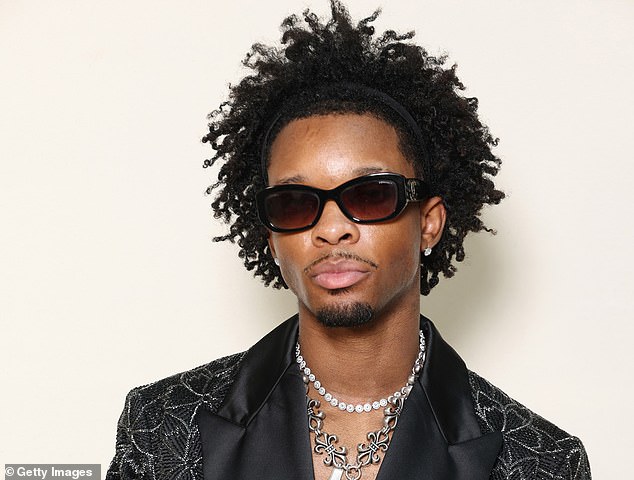 D4vd، الاسم الحقيقي ديفيد أنتوني بيرك، في الصورة في يونيو 2025