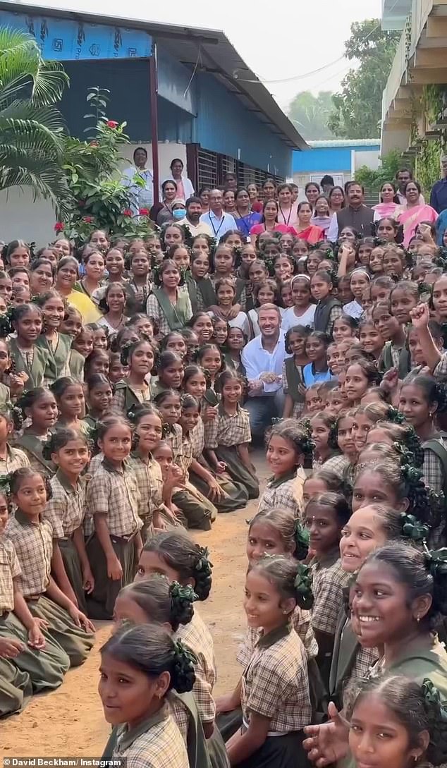 وتهدف هذه المبادرة، التي تتم إدارتها بالشراكة مع Mantra4Change، إلى تحسين التعليم في جميع أنحاء الولايات الهندية أندرا براديش وبيهار وأوديشا وناجالاند.