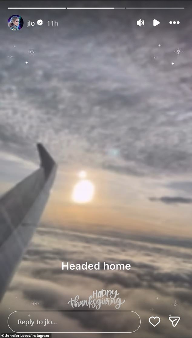 وقبل ذلك بساعات، استقلت لوبيز طائرة خاصة من الهند إلى كاليفورنيا حيث حصلت على أجر مقابل أداء حفل زفاف فخم لنيترا مانتينا وفامسي جاديراجو في أودايبور.