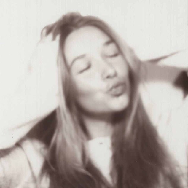 تم التحقق من صحة الابنة الأصغر والابنة الوحيدة لأشهر عائلة في بريطانيا، وهي تتابع 36 شخصًا فقط