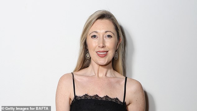 في مقابلة جديدة والتقاط الصور مع The Mirror، شاركت ميليسا أنهم خططوا في البداية لتسمية ابنتهم فيرا فيوليت. ومع ذلك، فقد غيروا رأيهم في اللحظة الأخيرة، واتخذوا قرارًا في النهاية بشأن اسم أوتيلي (في الصورة في فبراير)