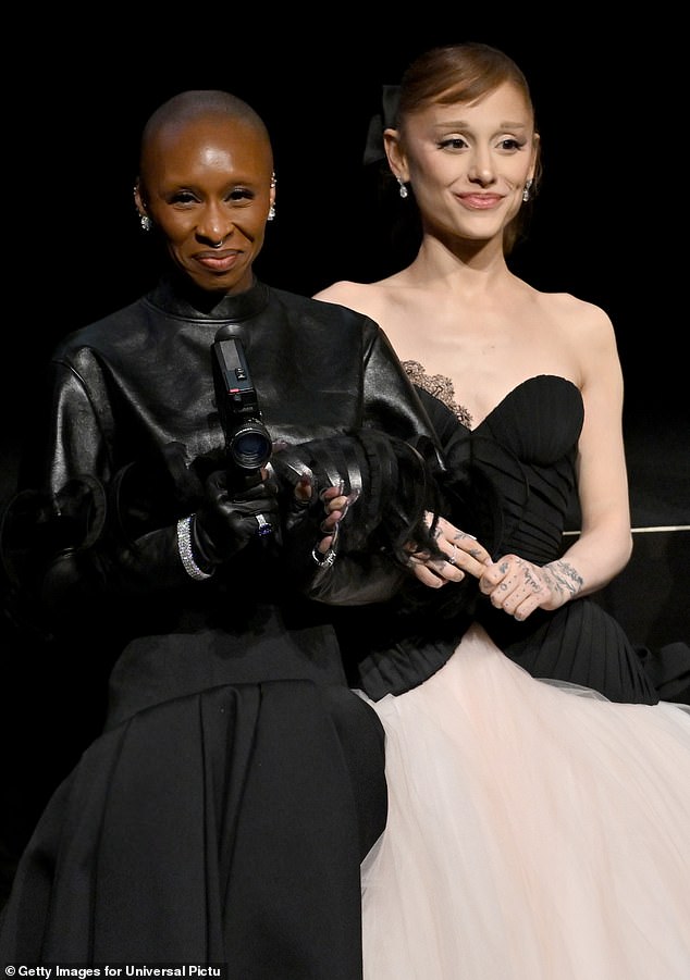 اعتمدت النجمة الصريحة على شبكة من الأصدقاء والعائلة لدعمها بما في ذلك النجمة المشاركة سينثيا إريفو.