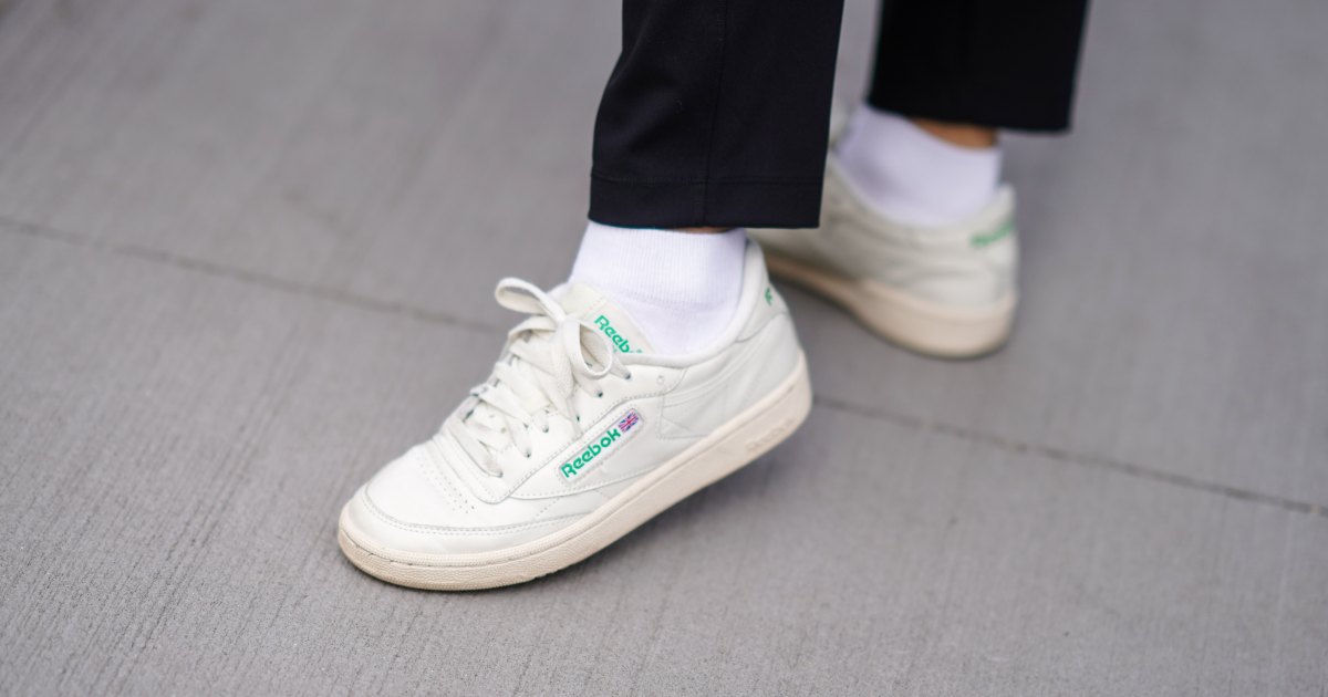 نيويورك، نيويورك - 12 فبراير: شوهدت أحذية ريبوك الرياضية خلال أسبوع الموضة في نيويورك لخريف وشتاء 2020، في 12 فبراير 2020 في مدينة نيويورك. (تصوير إدوارد بيرثيلوت / غيتي إيماجز)