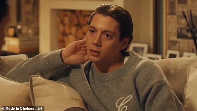 وتفصيلاً لسبب انهياره أوضح سام أنه لم يكن مستعداً لمستوى الاهتمام الإعلامي بتشخيصه بعد إعلانه في برنامج تلفزيون الواقع E4 (شاهد)