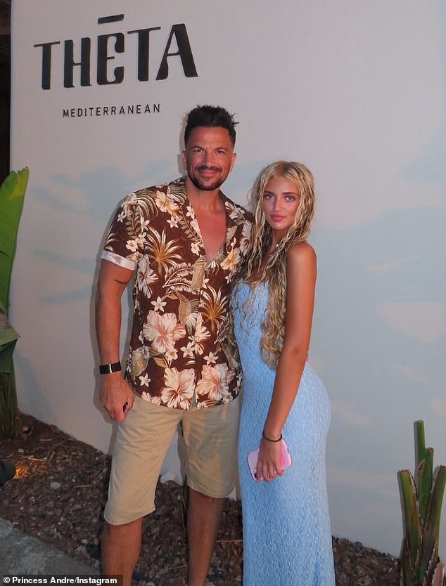 سمحت ابنة حبيبها السابق بيتر وكاتي للكاميرات بالدخول إلى حياتها في وقت سابق من هذا العام، لكن والدتها عارضة الأزياء الساحرة انسحبت بعد استبعادها عمدًا من التصوير