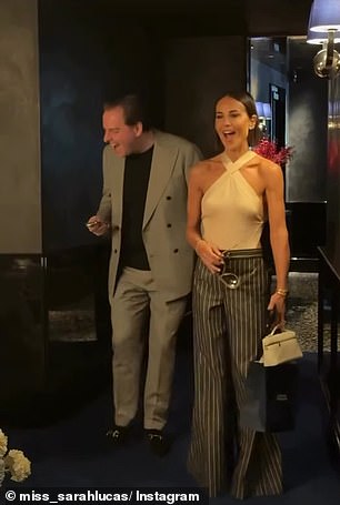 وتضمنت قائمة الضيوف سارة لوكاس (على اليمين)، والتي يمكن القول إنها ملكة النحل لدى الشخصيات الاجتماعية في ملبورن